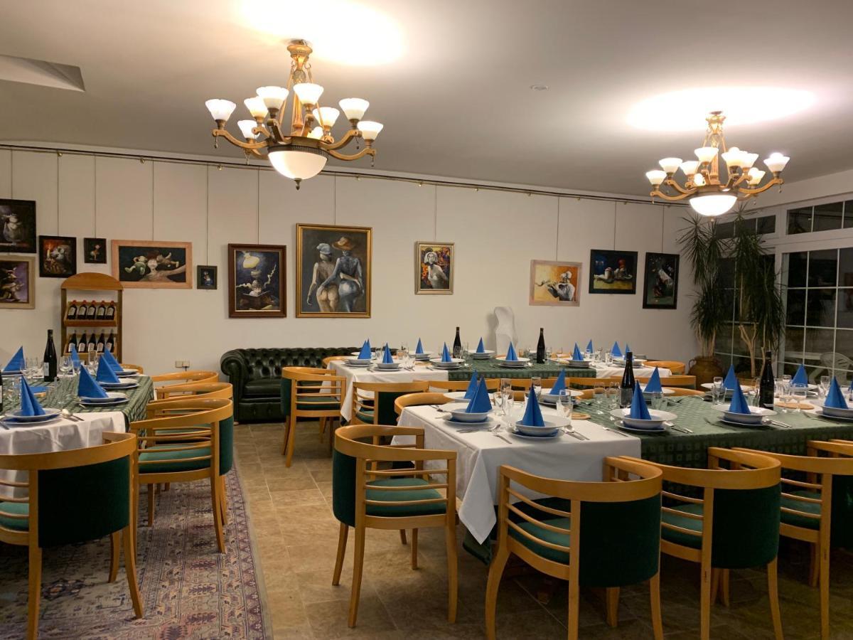 Antik Hotel Sofia Litomyšl Extérieur photo